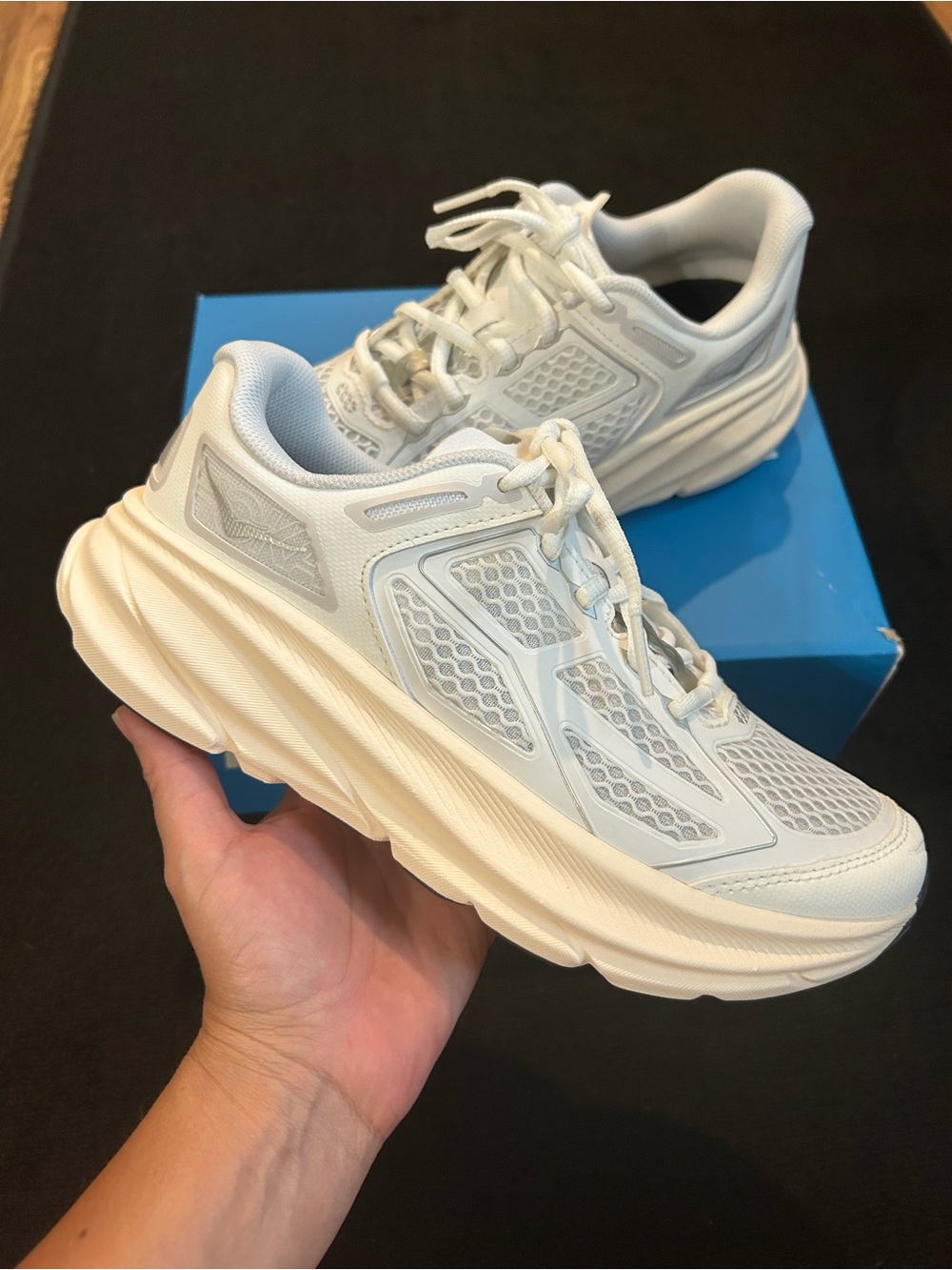 HOKA Clifton white athletic training running lace up shoes sneakers sz 7 new
